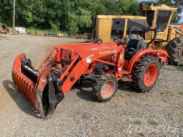 Kubota L3902DT Kompaktní traktory