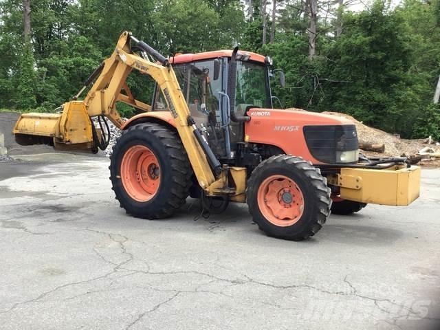 Kubota M105X Traktory