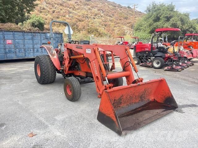 Kubota M5040F Kompaktní traktory