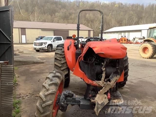 Kubota M6060HD Kompaktní traktory