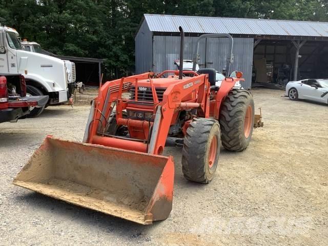 Kubota M6800 Kompaktní traktory