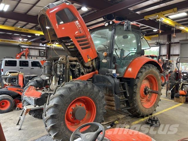 Kubota M7-172H Traktory