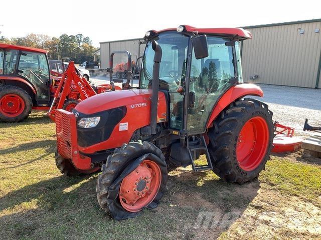 Kubota M7060D Kompaktní traktory