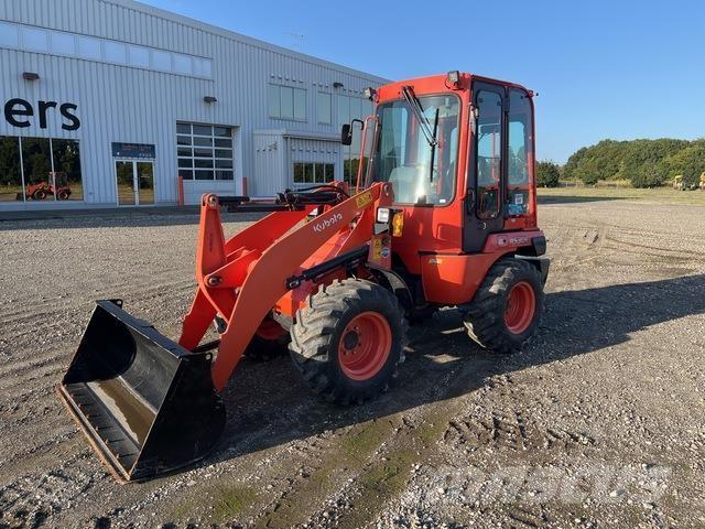 Kubota R530E Kolové nakladače