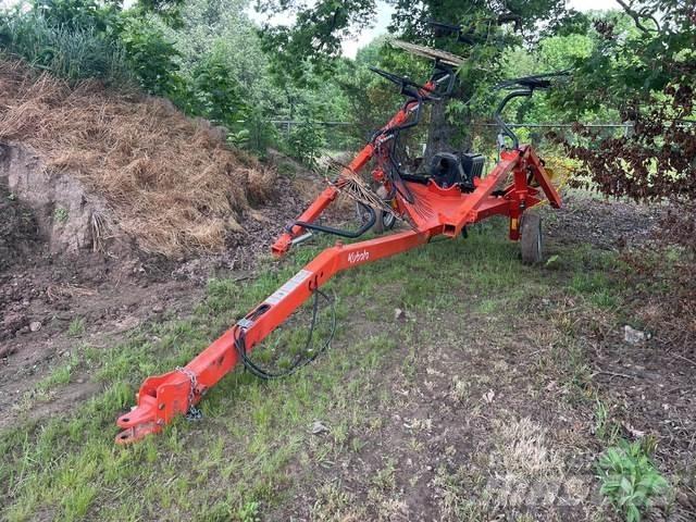 Kubota RA210CR Obraceče a shrabovače sena