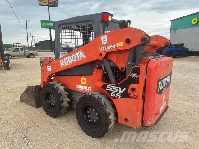 Kubota SSV65 Smykem řízené nakladače