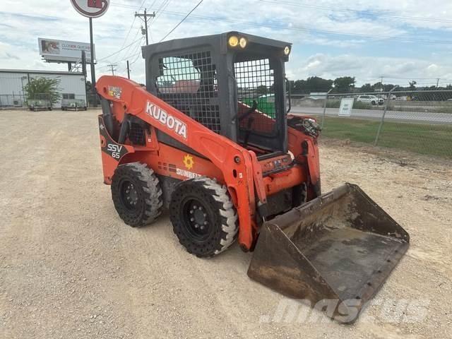 Kubota SSV65 Smykem řízené nakladače