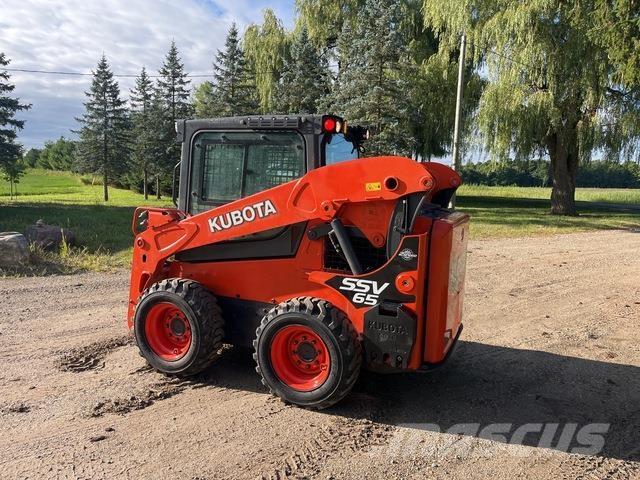 Kubota SSV65 Smykem řízené nakladače