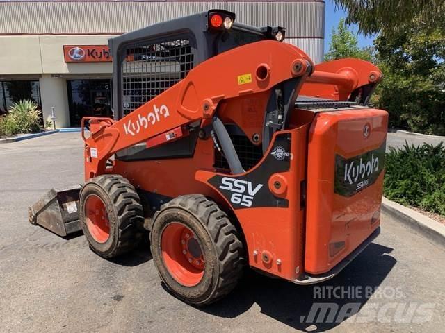 Kubota SSV65P Smykem řízené nakladače