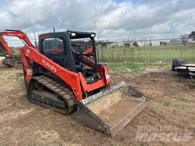 Kubota SVL65-2 Smykem řízené nakladače
