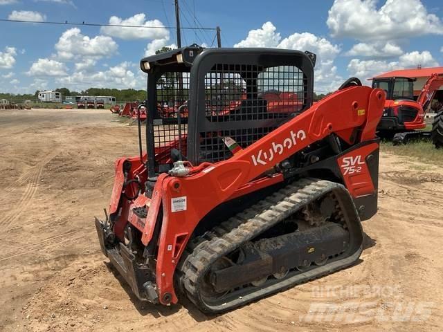Kubota SVL75-2 Smykem řízené nakladače