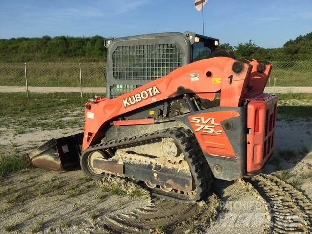 Kubota SVL75-2 Smykem řízené nakladače