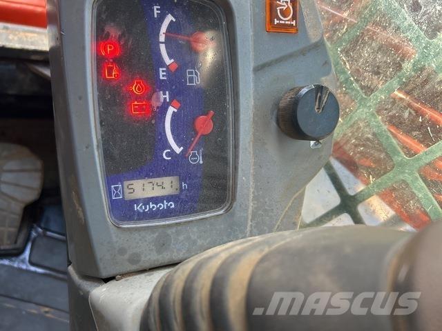 Kubota SVL75-2 Smykem řízené nakladače