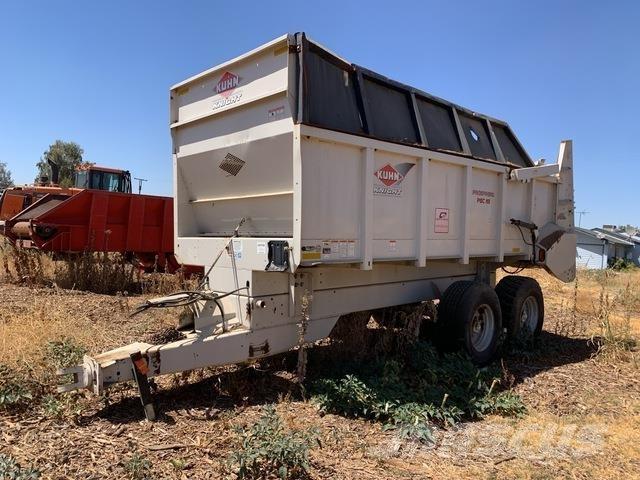 Kuhn PSC161T Rozmetadla chlévské mrvy
