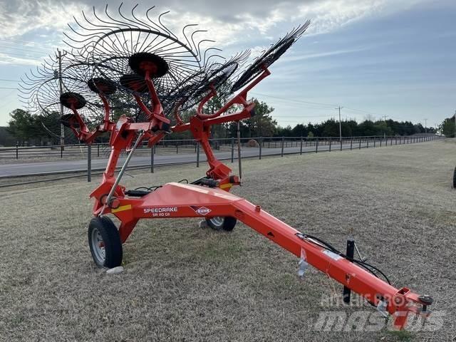 Kuhn SR110 GII Obraceče a shrabovače sena