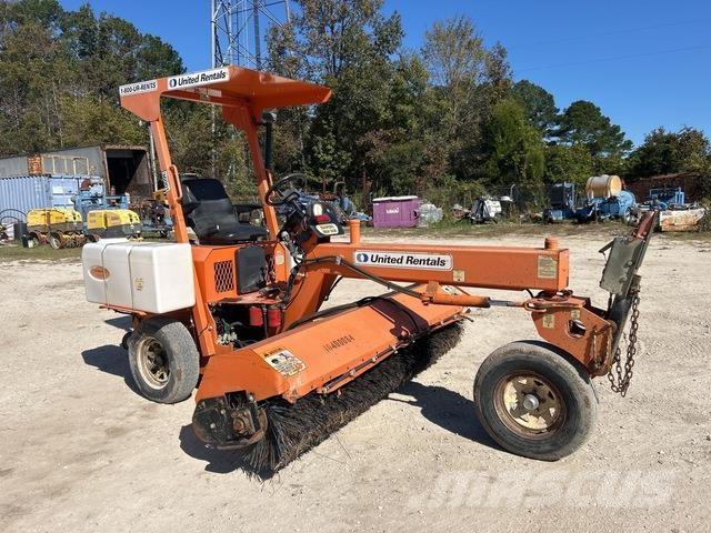 Lay-Mor SM 300 Vnitřní zametací stroje