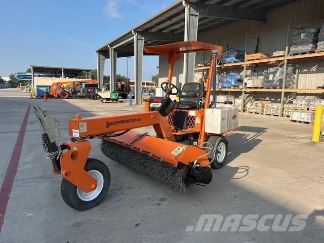 Lay-Mor SM300 Vnitřní zametací stroje