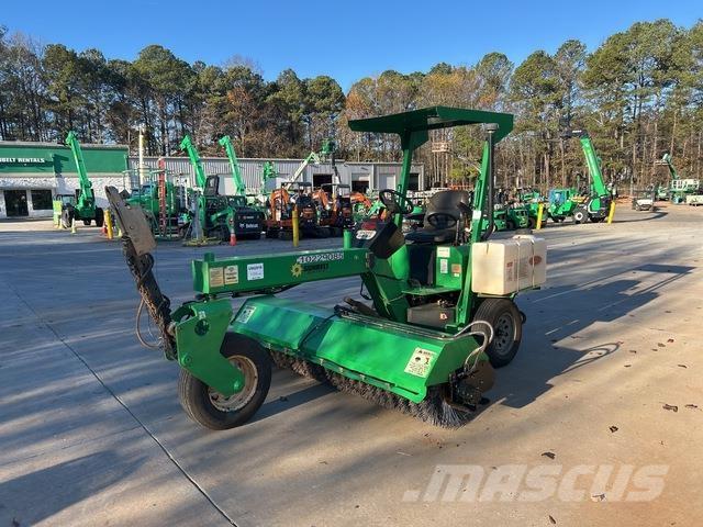 Lay-Mor SM300 Vnitřní zametací stroje