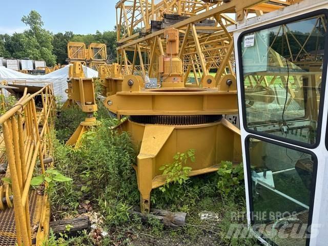 Liebherr 100LC Stavební jeřáby