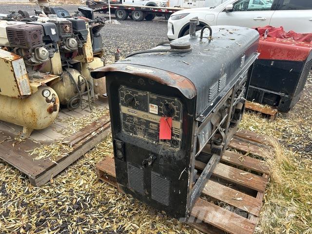 Lincoln  Svářecí stroje