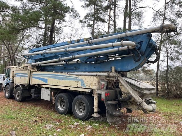 Mack 47M Nákladní auta s čerpadly betonu