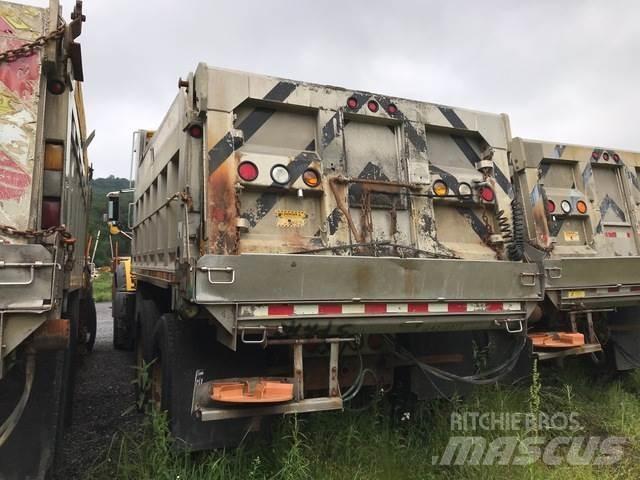 Mack 700 Sněžné pluhy, přední sněhové radlice