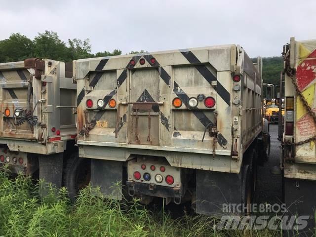 Mack 700 Sněžné pluhy, přední sněhové radlice