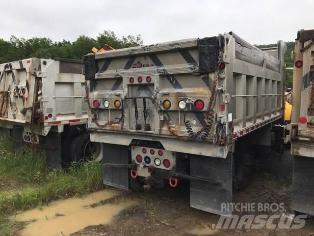 Mack 700 Sněžné pluhy, přední sněhové radlice