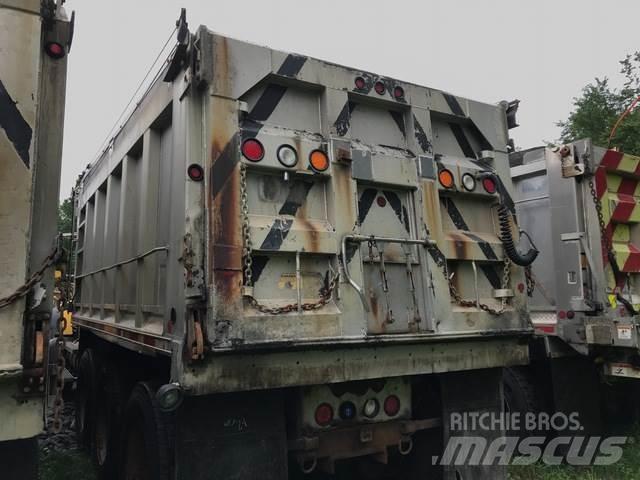 Mack 700 Sněžné pluhy, přední sněhové radlice