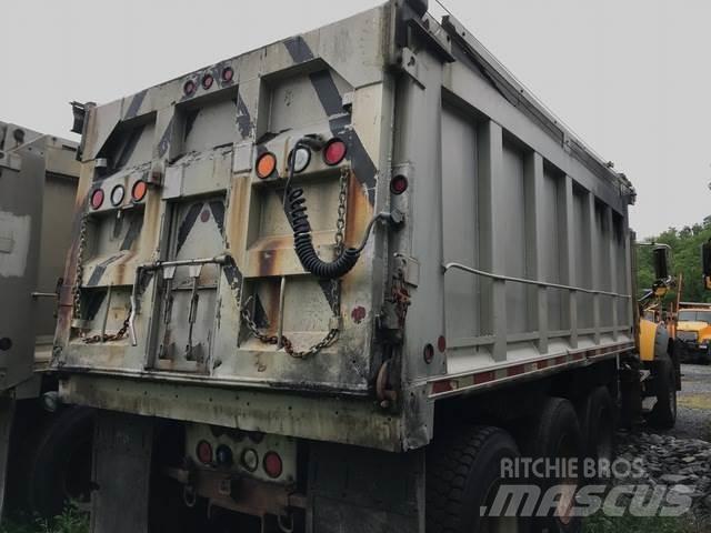 Mack 700 Sněžné pluhy, přední sněhové radlice