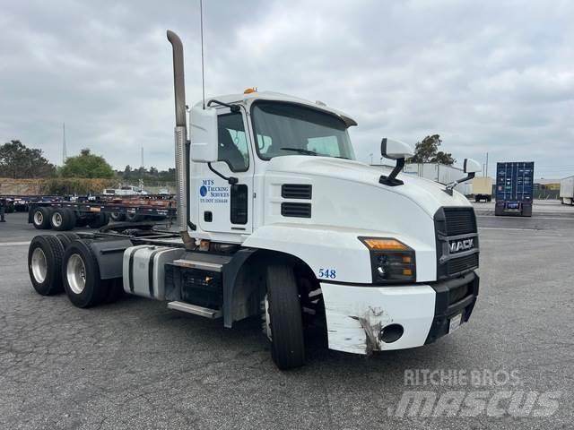 Mack AN64T Tahače