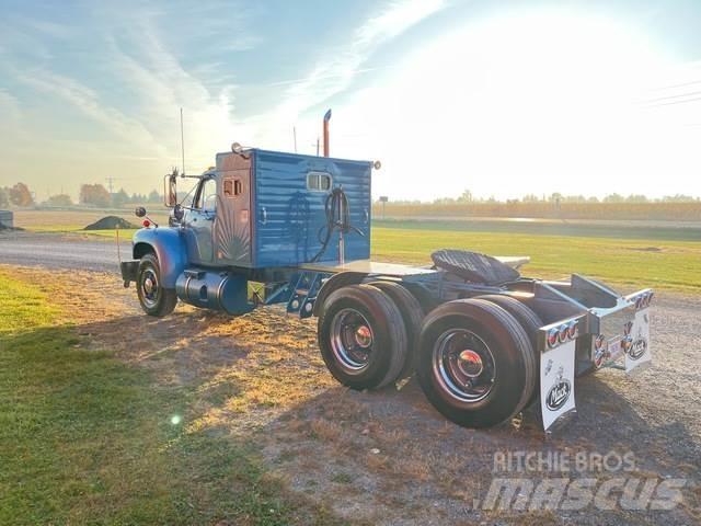 Mack B-61 Tahače