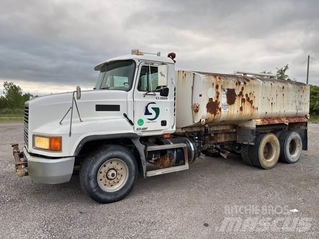 Mack CH613 Cisterny na vodu