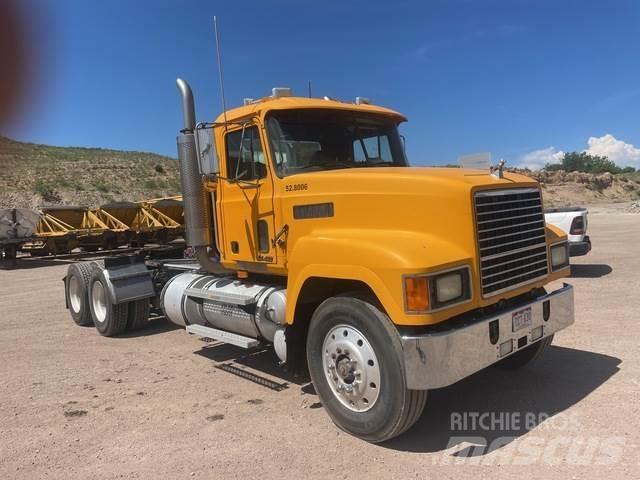 Mack CH613 Tahače