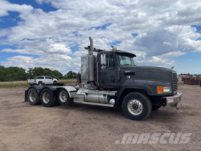Mack CH613 Tahače