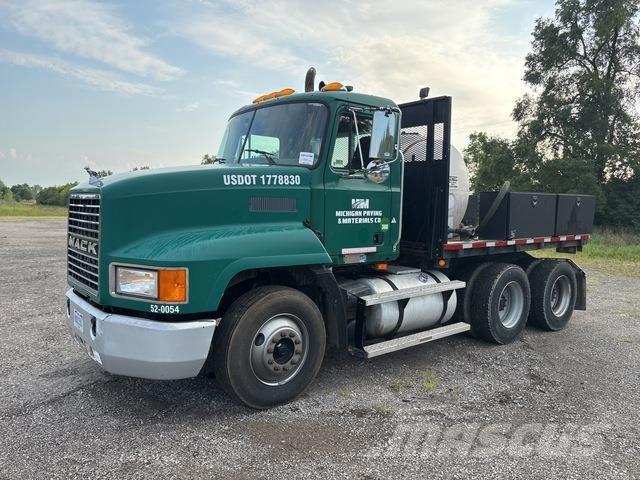 Mack CH613 Valníky/Sklápěcí bočnice