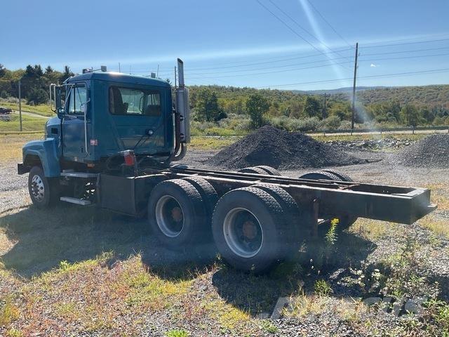 Mack CH613 Kabiny a interiér
