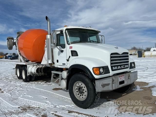 Mack CV513 Další