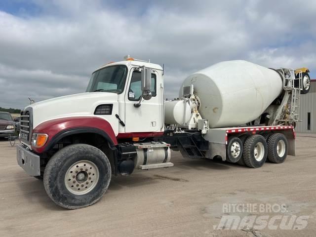 Mack CV513 Další
