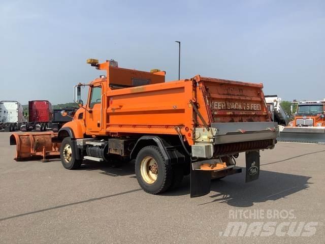 Mack CV700 Sněžné pluhy, přední sněhové radlice