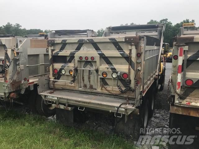 Mack CV700 Sněžné pluhy, přední sněhové radlice