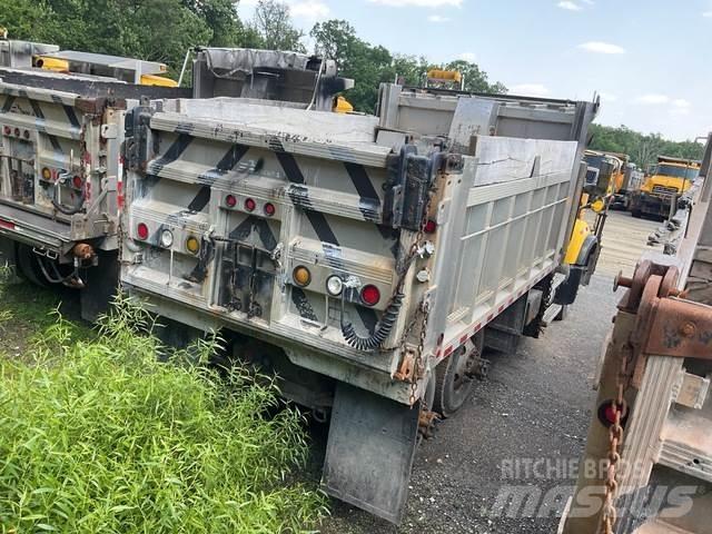 Mack CV700 Sněžné pluhy, přední sněhové radlice