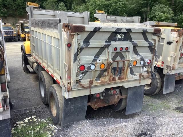 Mack CV700 Sněžné pluhy, přední sněhové radlice