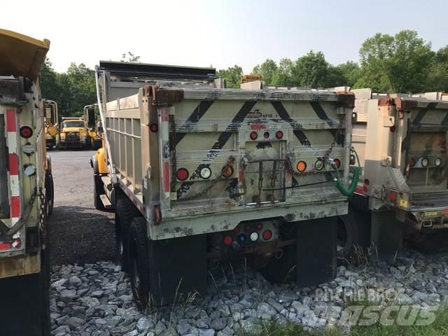 Mack CV700 Sněžné pluhy, přední sněhové radlice