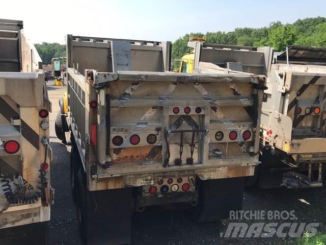 Mack CV700 Sněžné pluhy, přední sněhové radlice