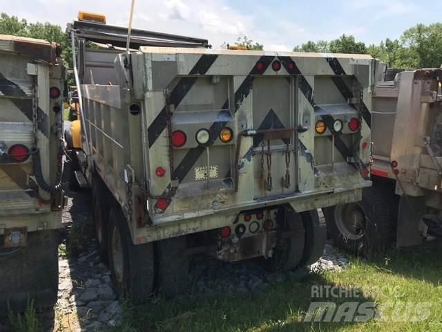Mack CV700 Sněžné pluhy, přední sněhové radlice