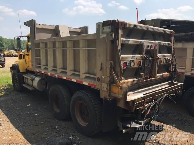 Mack CV700 Sněžné pluhy, přední sněhové radlice