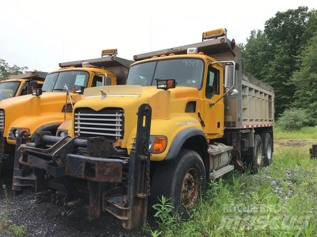 Mack CV700 Sklápěče
