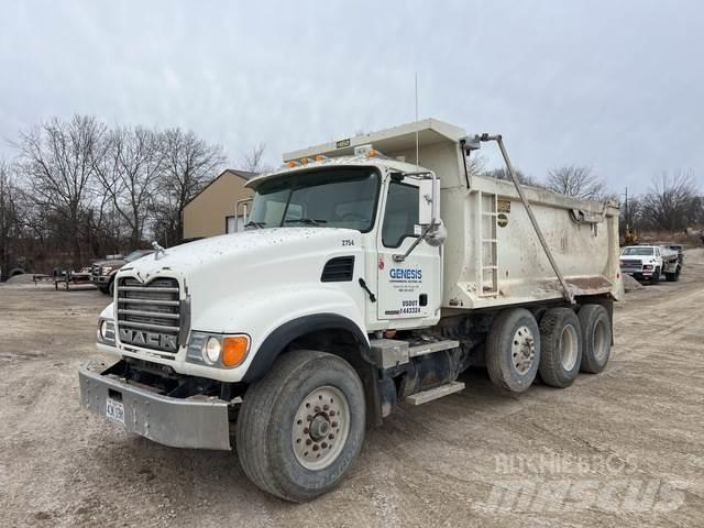 Mack CV713 Sklápěče