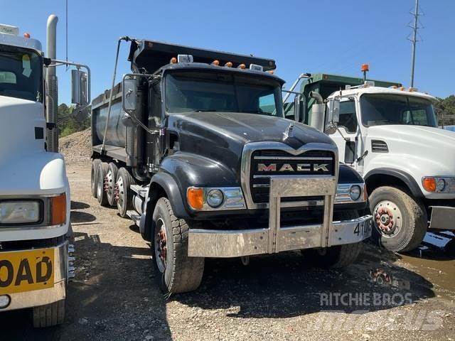 Mack CV713 Sklápěče